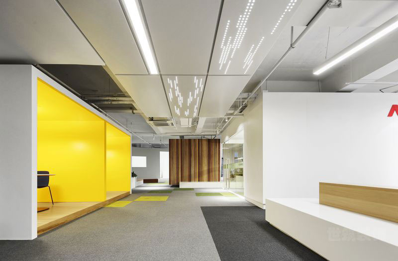 清新现代风的办公室装修设计亮黄色墙面