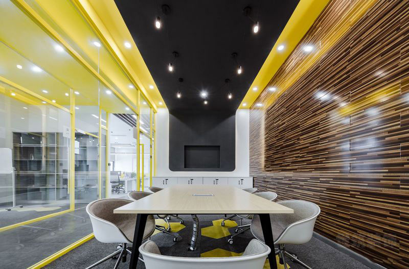 昆明现代风格办公室装修设计案例效果图会客室氛围调性