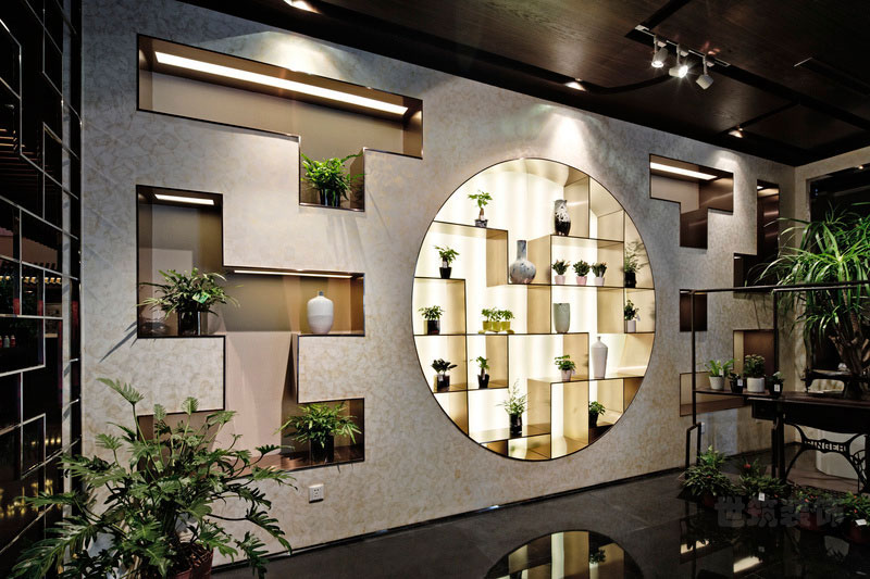 云南丽江古典中式酒店设计实景图绿植墙