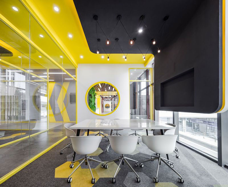 昆明现代风格办公室装修设计案例效果图会客室