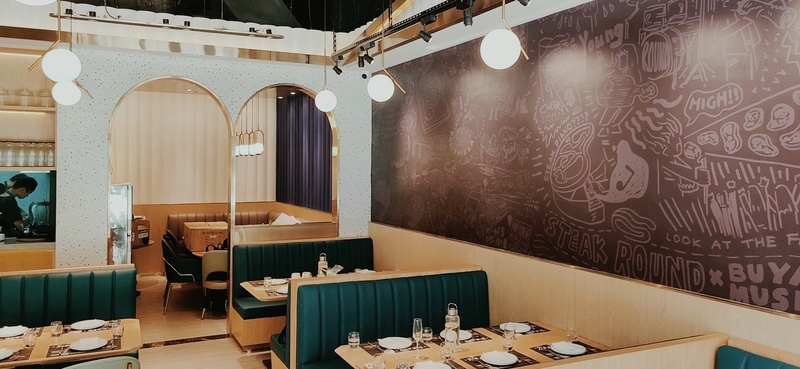昆明西山区牛扒餐饮店装修卡座设计 昆明西山区牛扒餐饮店装修卡座设计